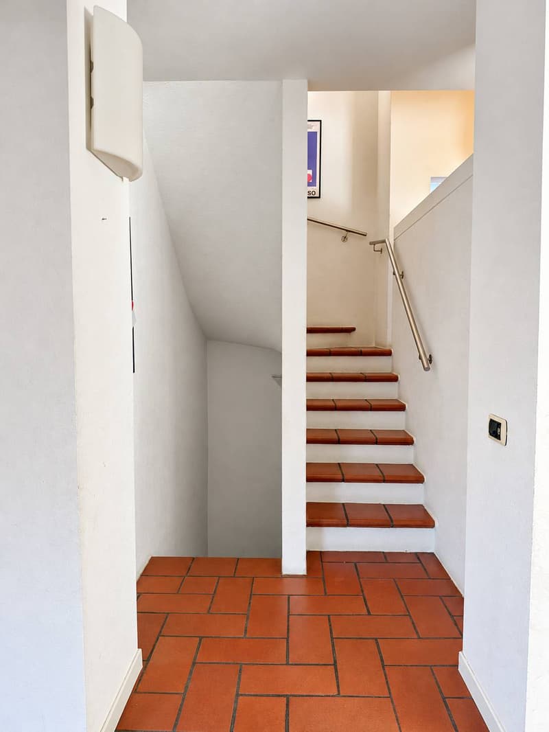 Splendida Villa di 6.5 locali a Comano (10)