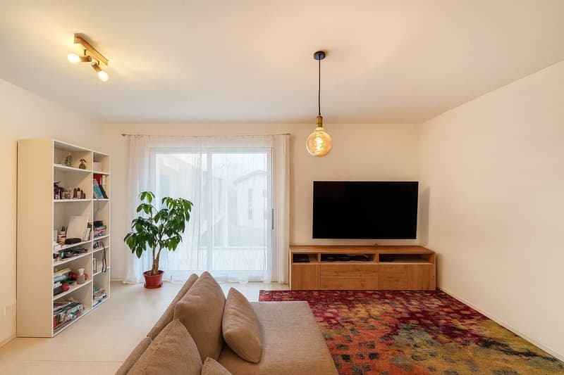 Elegante appartamento 4.5 locali con piscina a Breganzona (5)