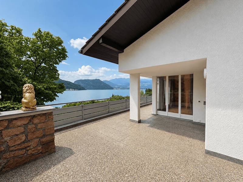 Esclusiva casa vista lago tra Morcote e Figino (2)