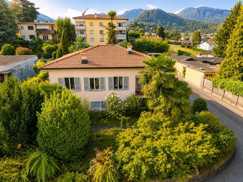 Casa da reinventare con possibilità di ampliamento (4)