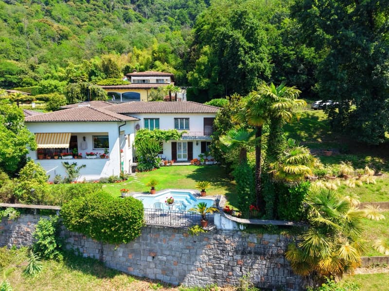 Proprietà con la vista da cartolina!!! (2)