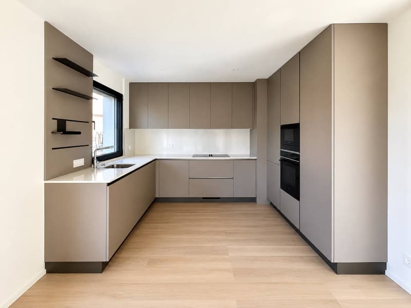 Elegante appartamento con giardino privato. (4)