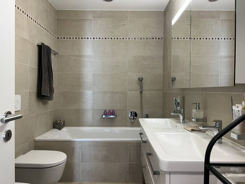 Moderno appartamento 3.5 locali con balcone a Barbengo (23)