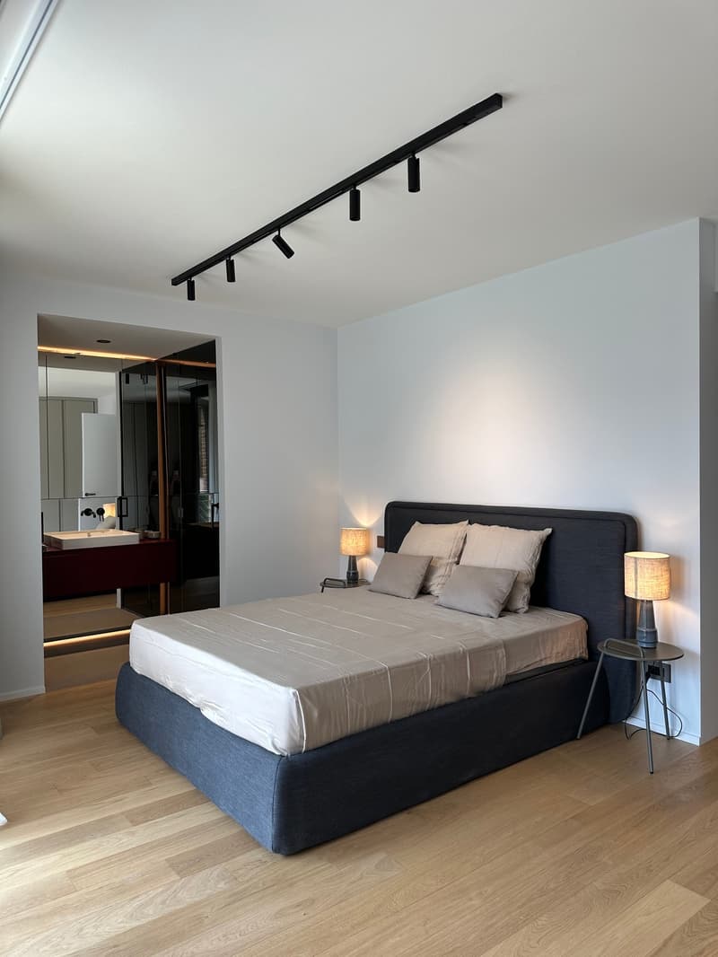 Attico duplex integralmente ristrutturato con materiali di pregio. (19)
