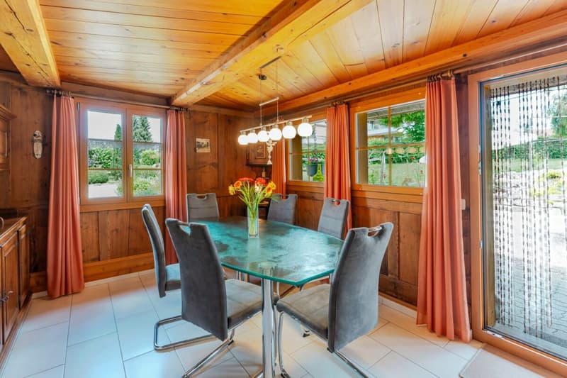 Farmhouse with 4 apartments and horse stable on a spacious plot in a prime location (4)