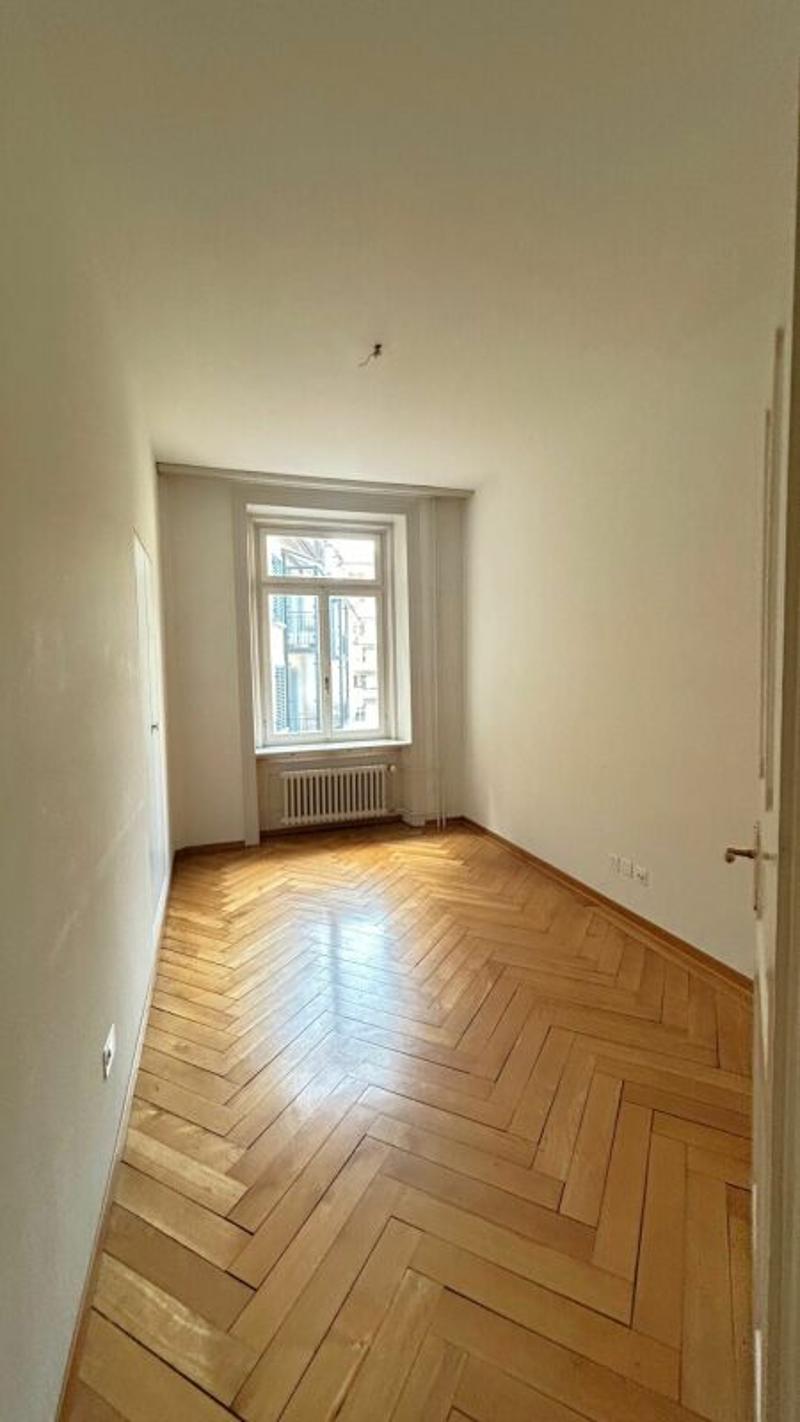 Befristetes Angebot Zentrale 4-Zimmerwohnung (3)