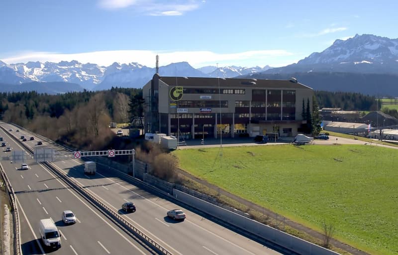 Attraktive Lager-/Dienstleistungsfläche direkt an der Autobahn A2 (6)