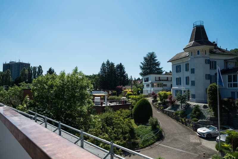 Helle 3 Zimmer Dachwohnung mit Aussicht in Zürich Wiedikon (21)