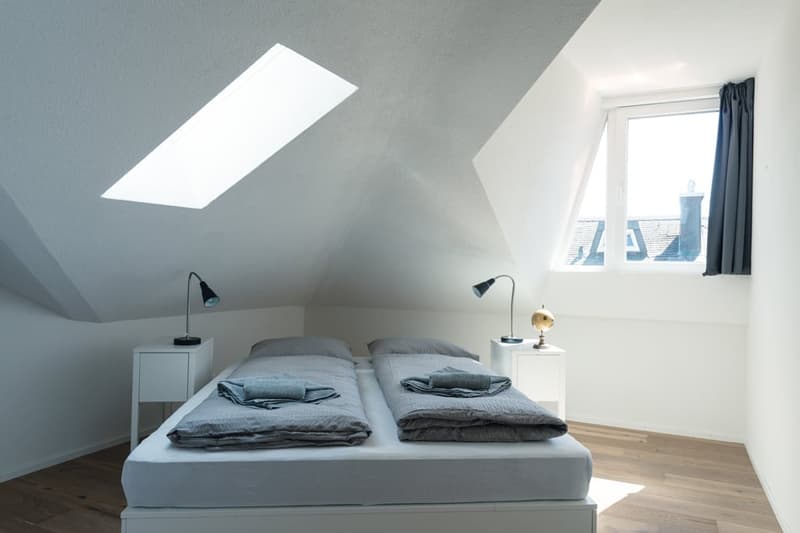 Helle 3 Zimmer Dachwohnung mit Aussicht in Zürich Wiedikon (14)