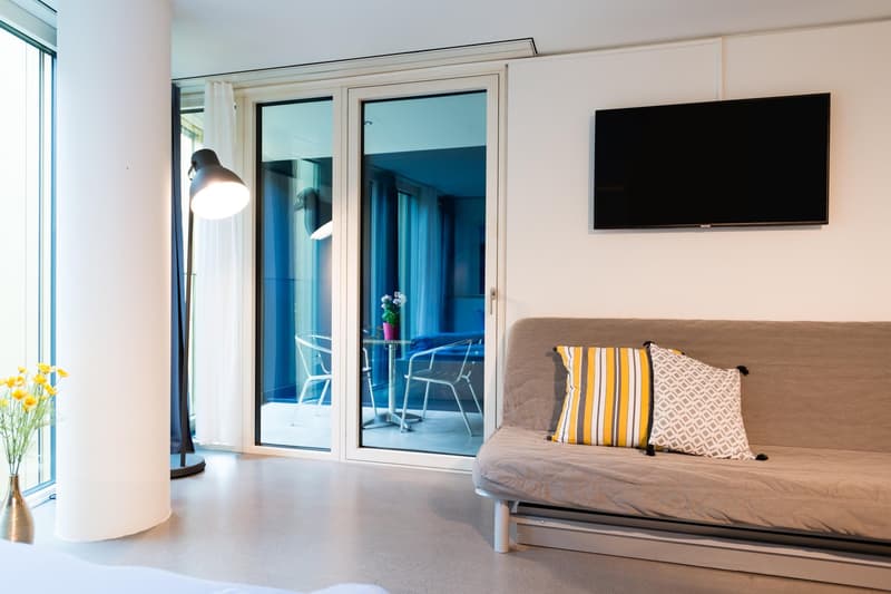 Möbliertes, modernes 1.5 Zimmer Studio mit Balkon (6)