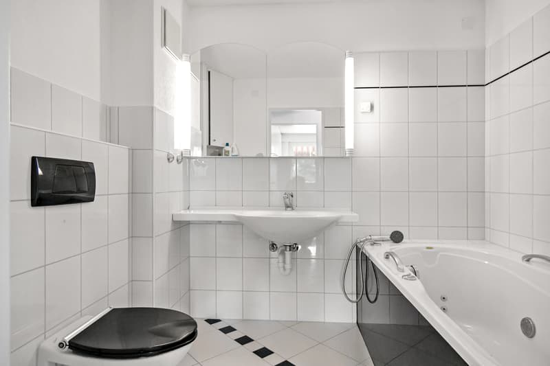 Bad mit Whirlpool