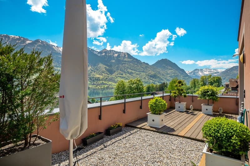 Terrasse mit Berg- Seesicht