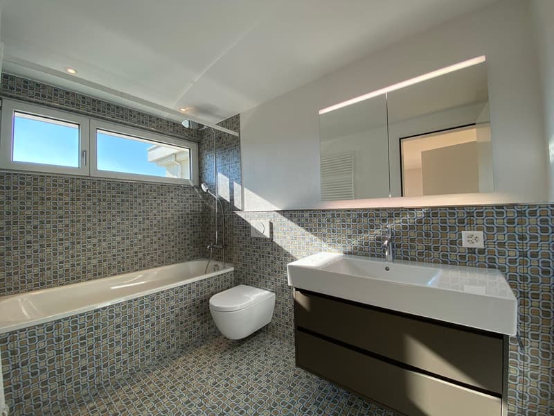 Cet appartement vous laissera sans voix - attique de rêve avec vue panoramique à Lucerne (9)