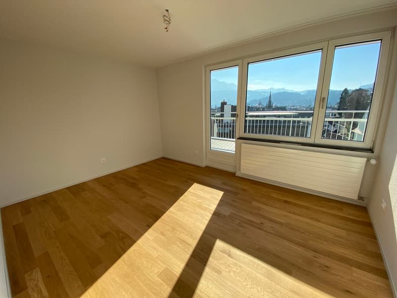 Cet appartement vous laissera sans voix - attique de rêve avec vue panoramique à Lucerne (12)