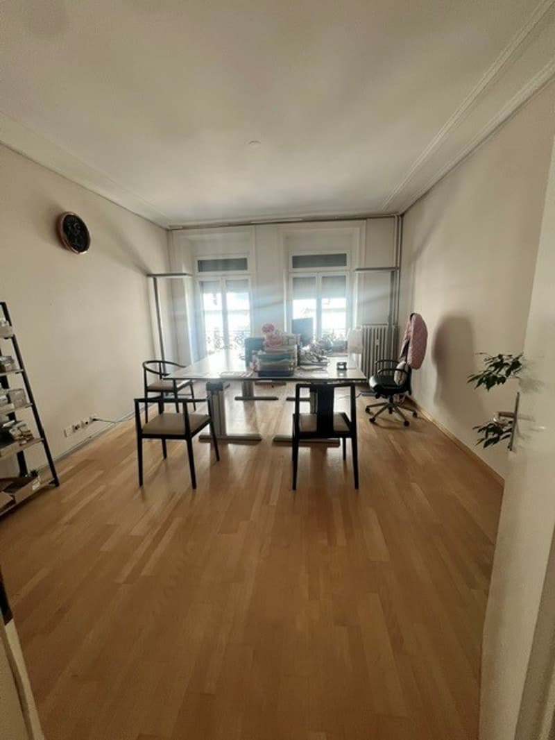 Attraktive 5-Zimmer-Büroräumlichkeit an zentraler Lage in Luzern (3)
