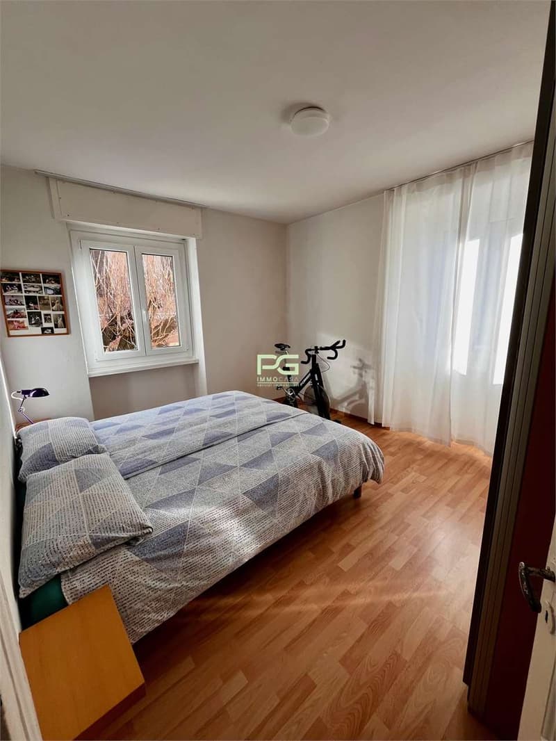 Bellinzona, maison plurifamiliale spacieuse et ensoleillée (6)