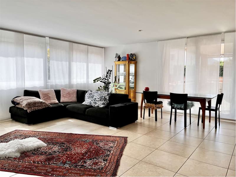 Spacious 4.5-room apartment with garden (3)