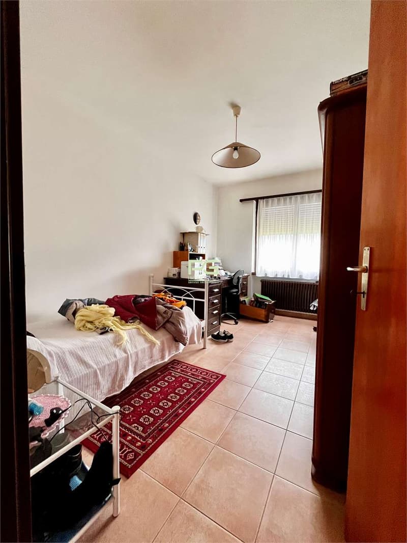 Maison bifamiliale avec vue splendide (6)