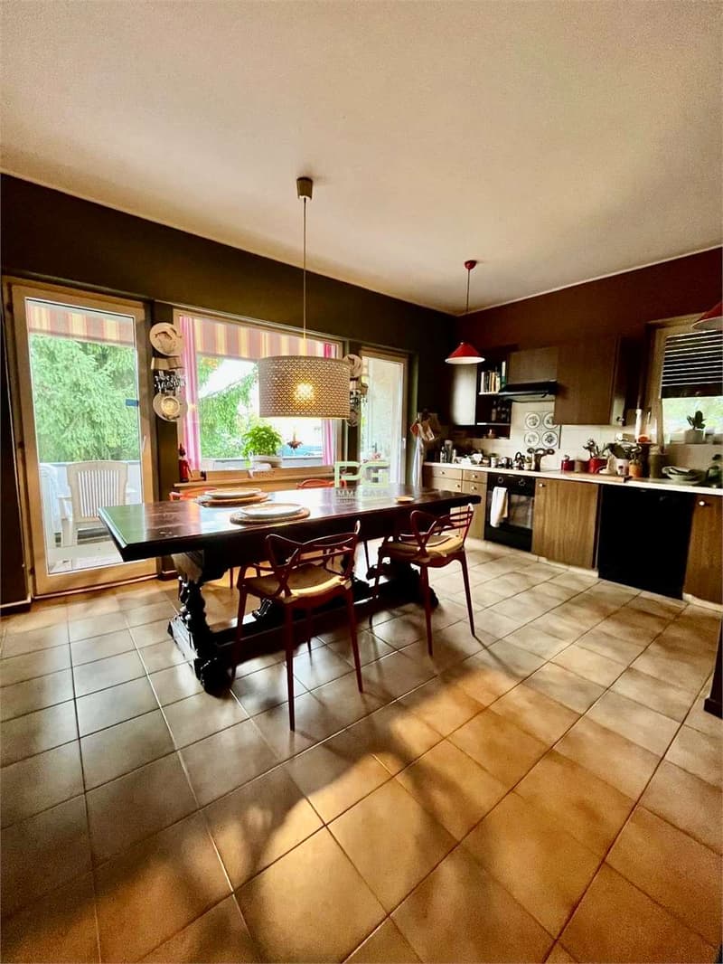 Maison de 3 appartements avec grand jardin (8)