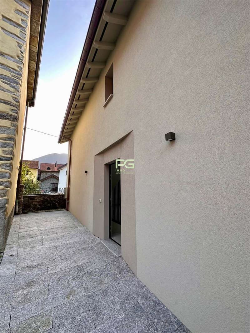 Casa con giardino in affitto (2)