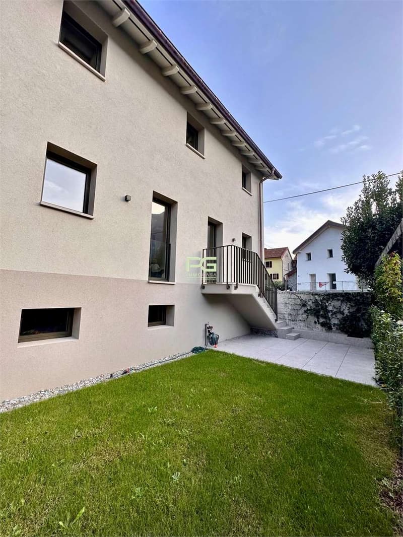 Casa con giardino in affitto (1)