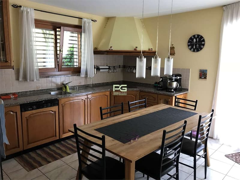 Single-family house with garden (6)