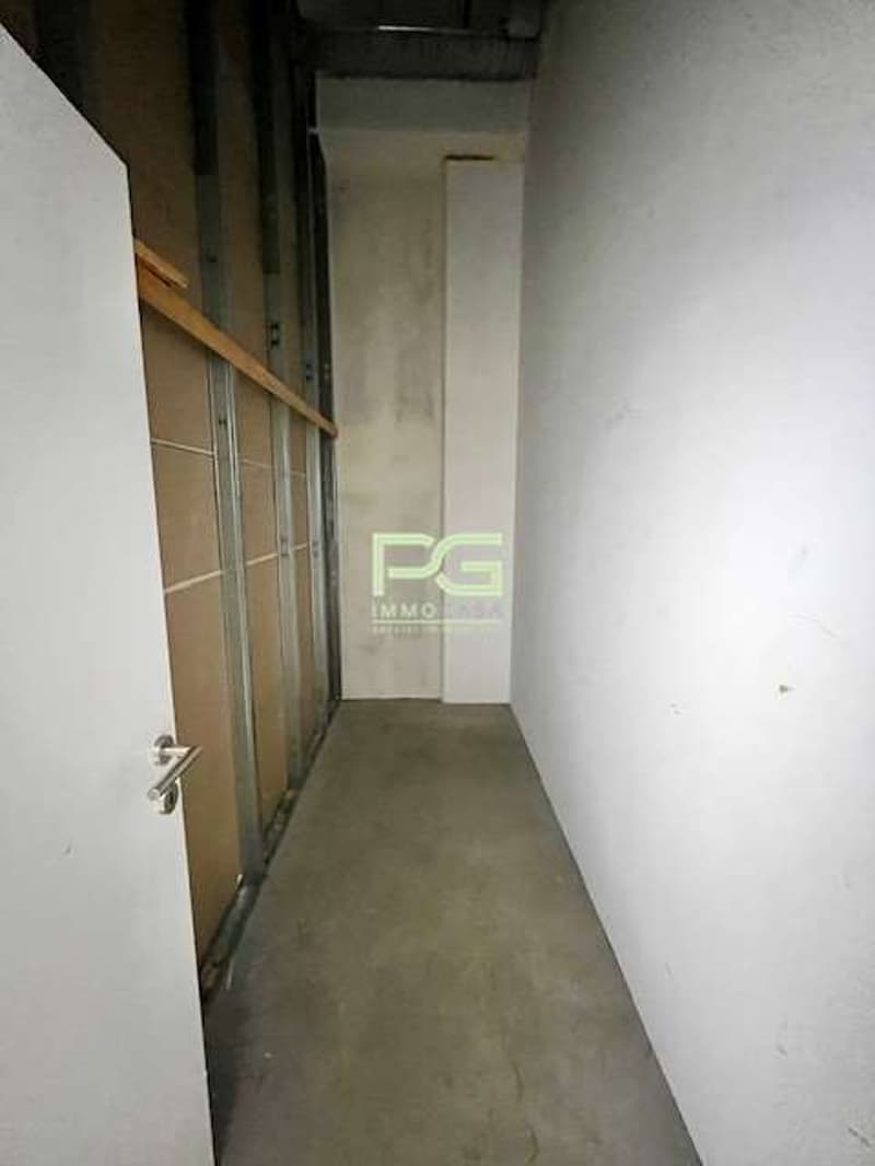 Espace commercial/bureaux à louer (8)
