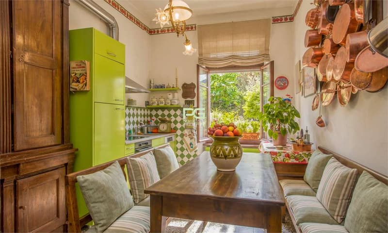Villa with 2 apartments and swimming pool (4)