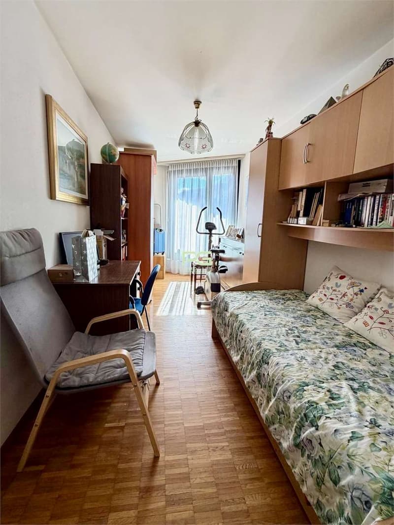 Wohnung mit 4.5 Zimmern zur Miete (5)