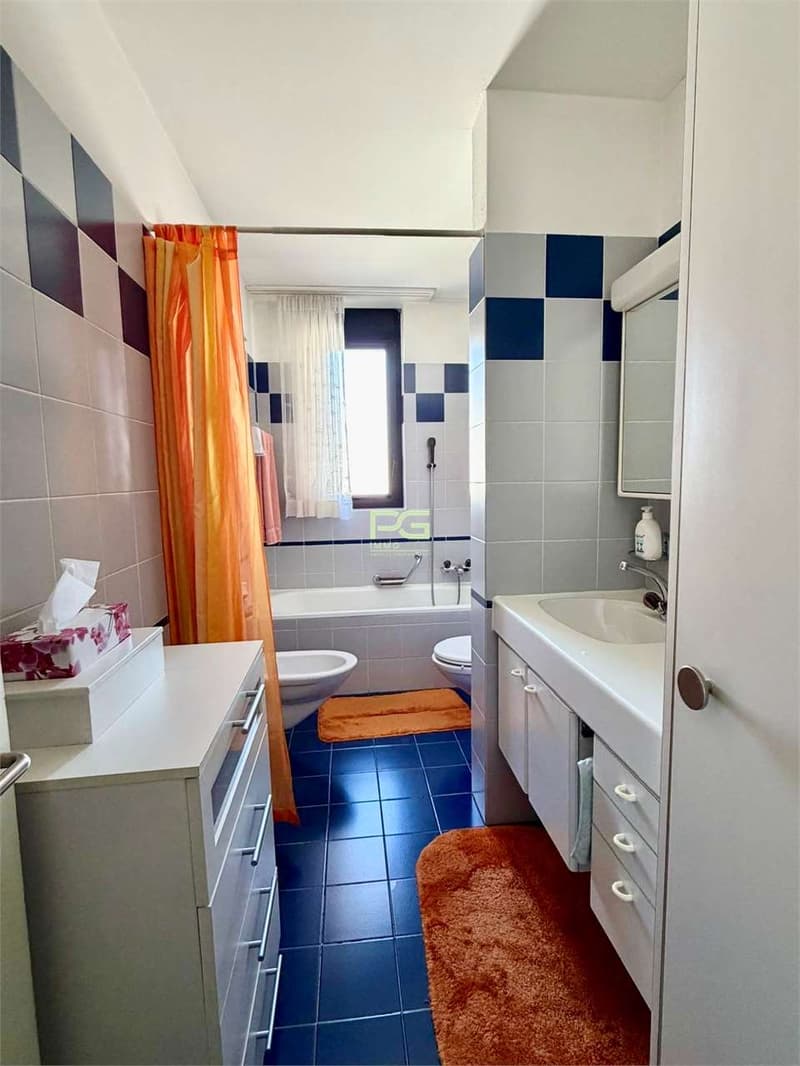 Wohnung mit 4.5 Zimmern zur Miete (8)