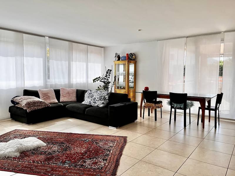 Spacious 4.5-room apartment with garden (1)