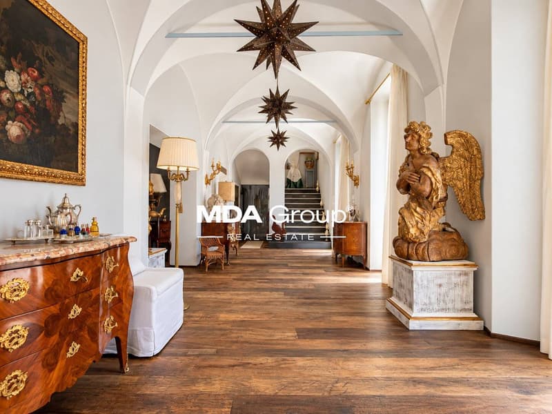 Villa - Curio (10)