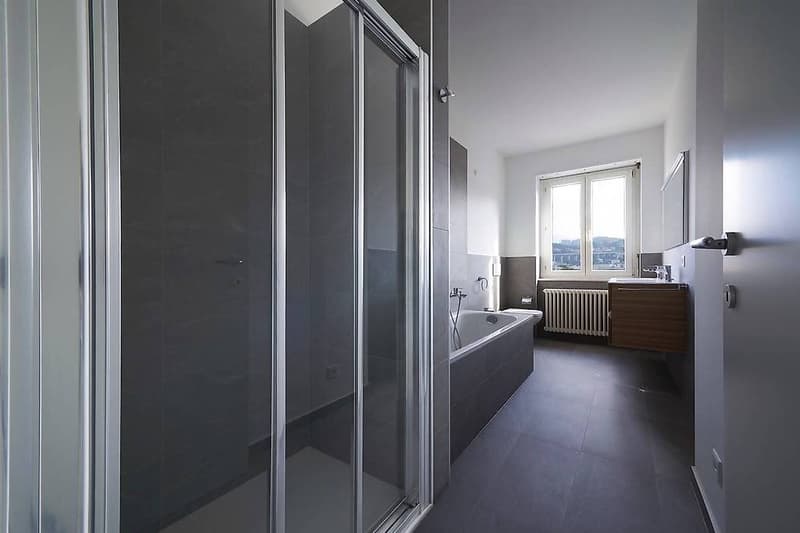 Attic, spacious and bright in the center of Chiasso (6)