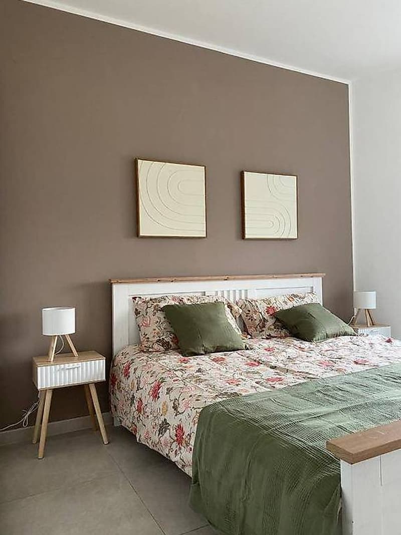 Renovated and well furnished (7)