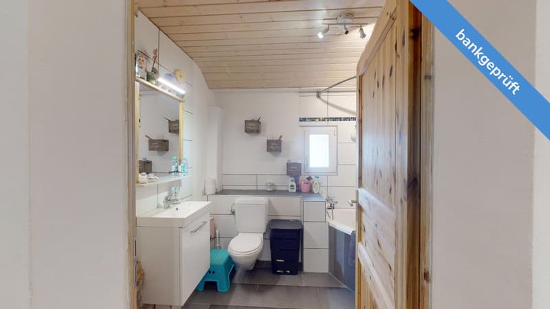Badezimmer Hauptwohnung OG