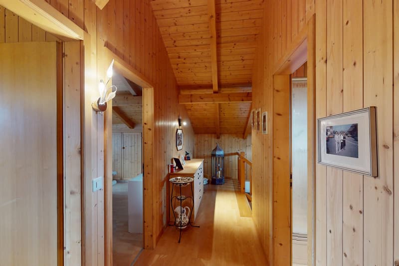 Charming residential oasis with large garden (9)