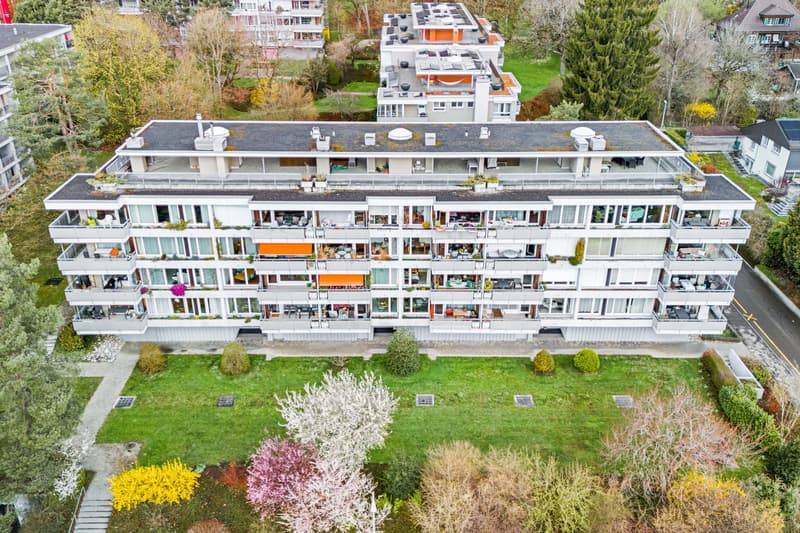 Grosszügige Wohnung mit modernem Ausbau (10)