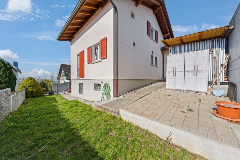 Attraktives Haus mit viel Platz und Charme (3)