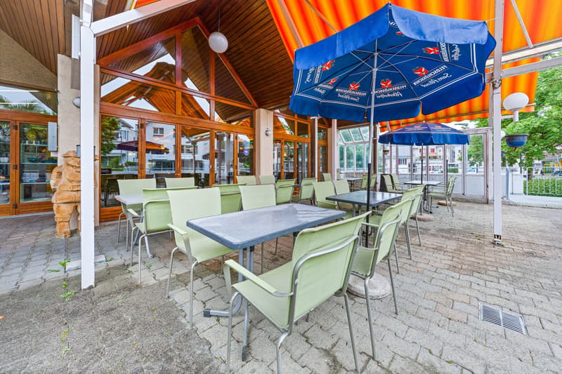Ristorante affascinante con terrazza (10)