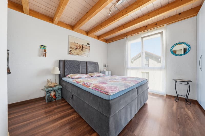 Charming Maisonette Apartment with Far-Reaching Views (6)