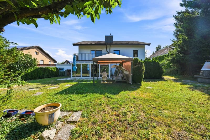 Familienhaus mit traumhaftem Garten (11)