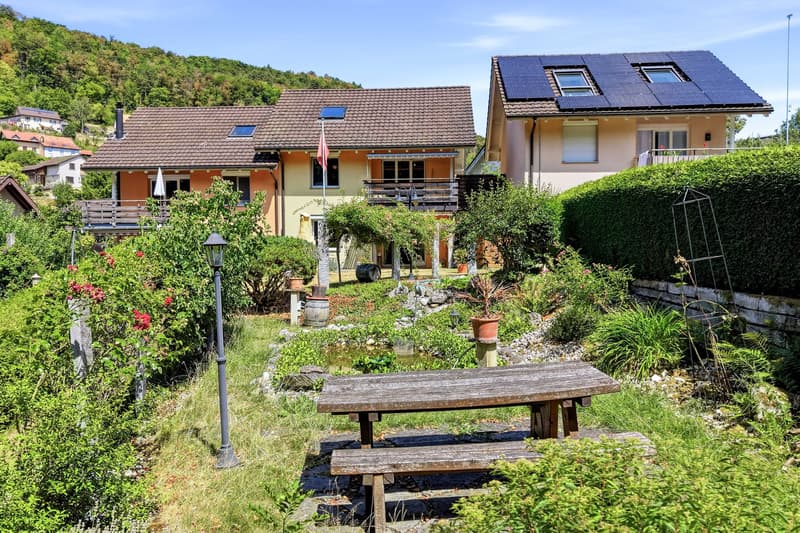 Charmantes Zuhause mit Traumgarten (2)