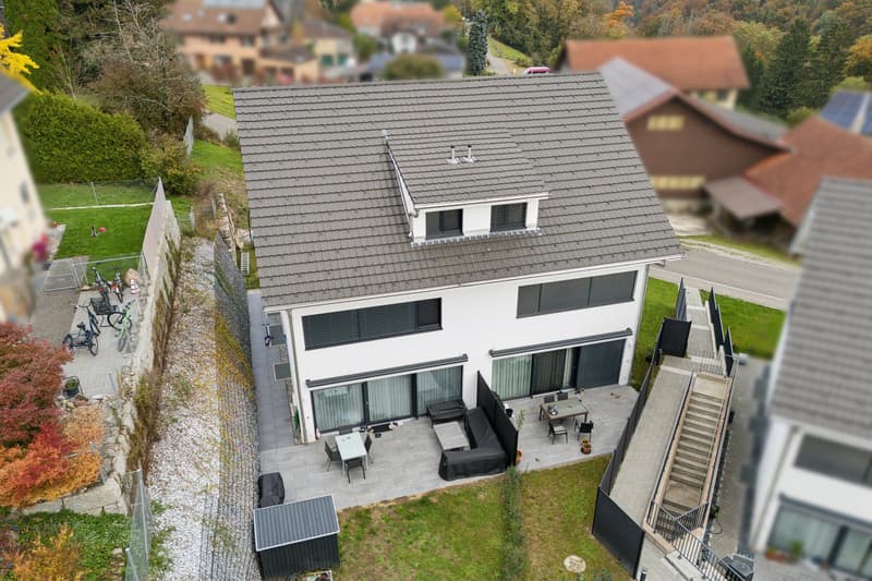Modernes Einfamilienhaus mit großem Garten (10)