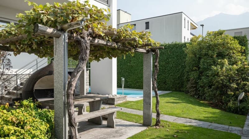 Schöne Doppelhaushälfte mit Pool - Sementina (2)