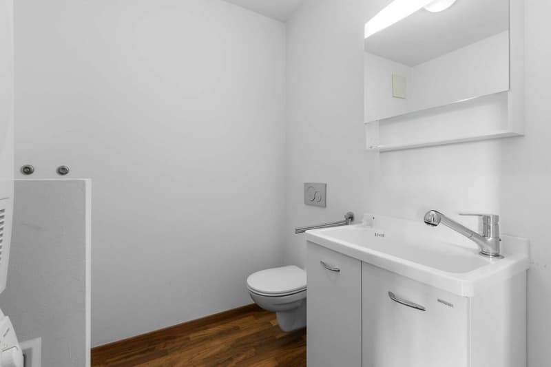 Elegante appartamento 3.5 locali con vista lago a Vernate (12)