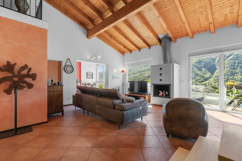 Erleben Sie die Schönheit von Capolago: Haus mit atemberaubendem Blick auf den See (6)