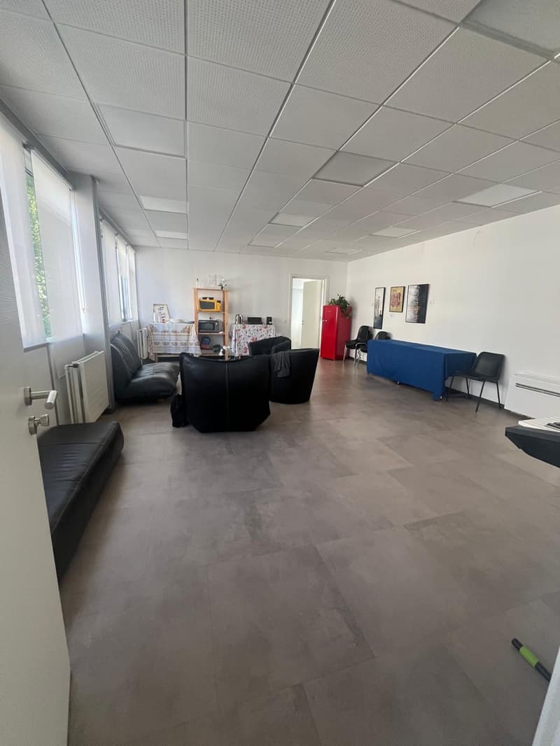 LUGANO - AFFITTASI MODERNI UFFICI (1)