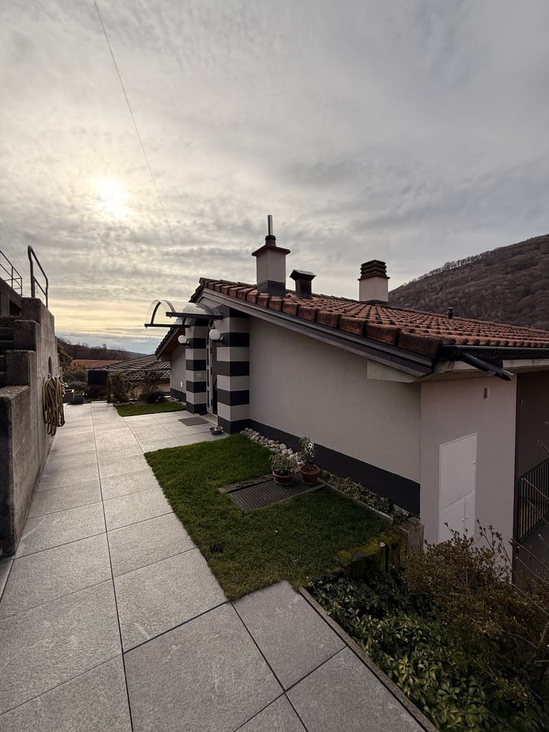 TESSERETE - MAISON UNIFAMILIALE AVEC VUE PANORAMIQUE À VENDRE (19)