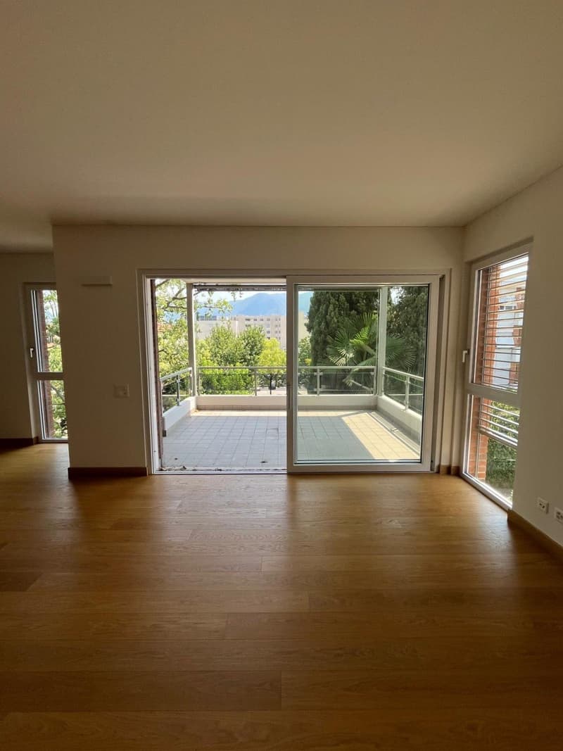 LUGANO - ZU VERMIETEN NEUE 4.5-ZIMMER-WOHNUNG (5)