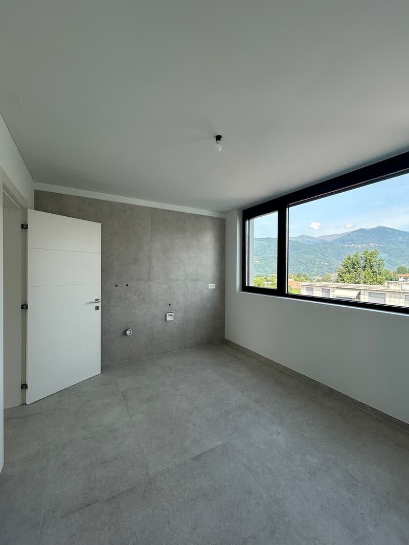MASSAGNO - bright attic for rent (5)